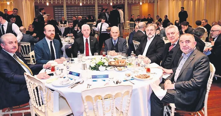 İlim Yayma Vakfı’ndan Taksim’de Geleneksel İftar Programı